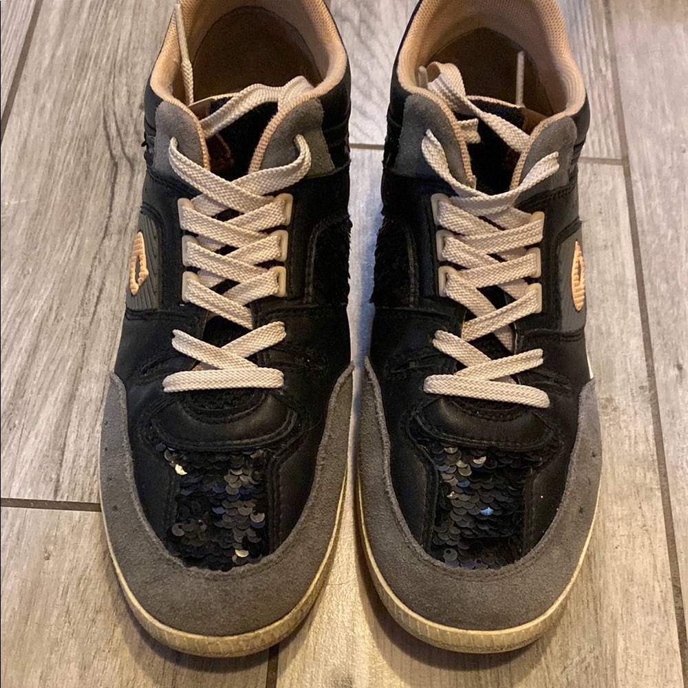 Coach city sole mid top sneakers with sequins size 8